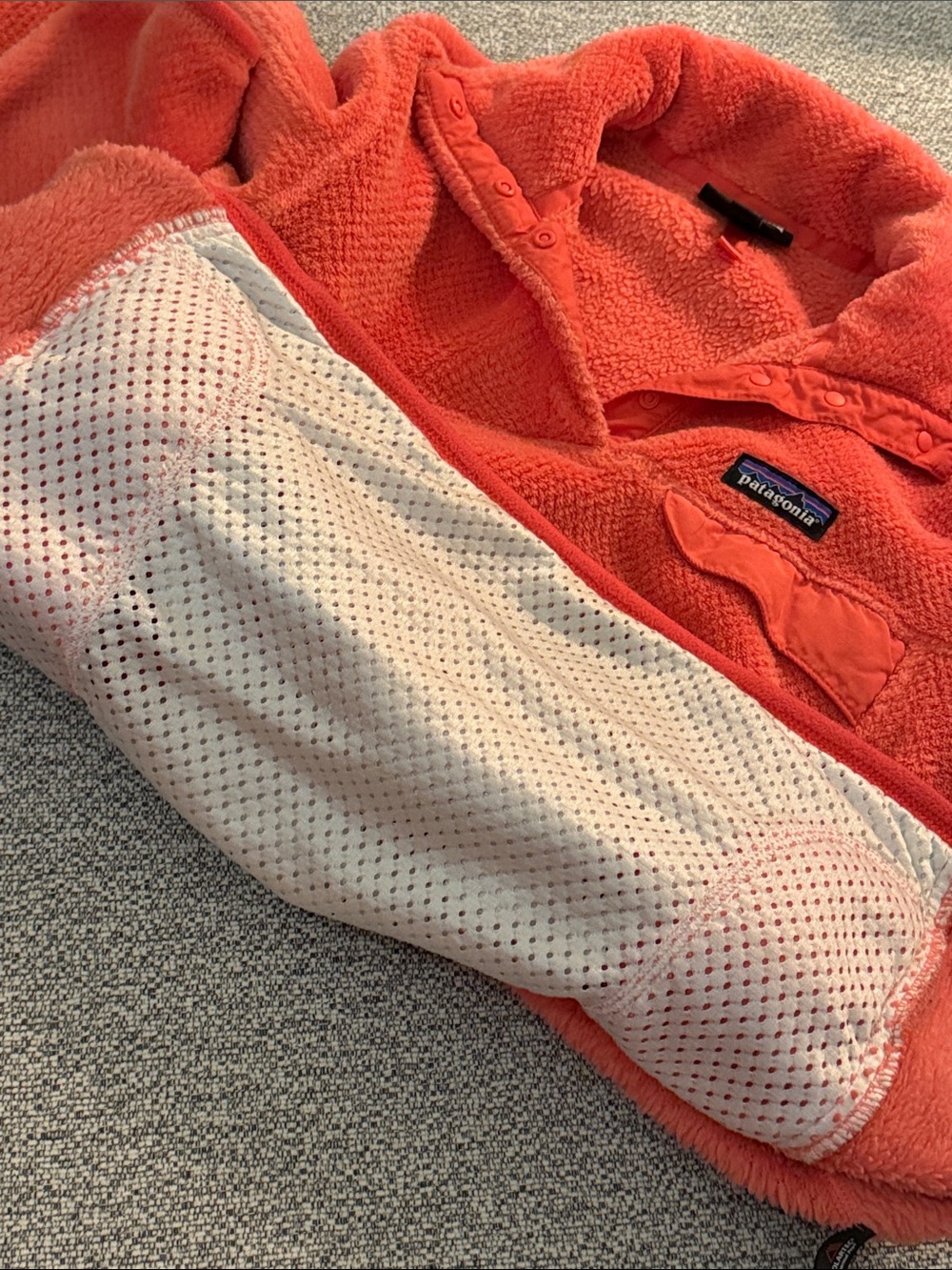 Patagonia Women's Bright Orange Cowl Snap Pullover - Picture 8 of 9